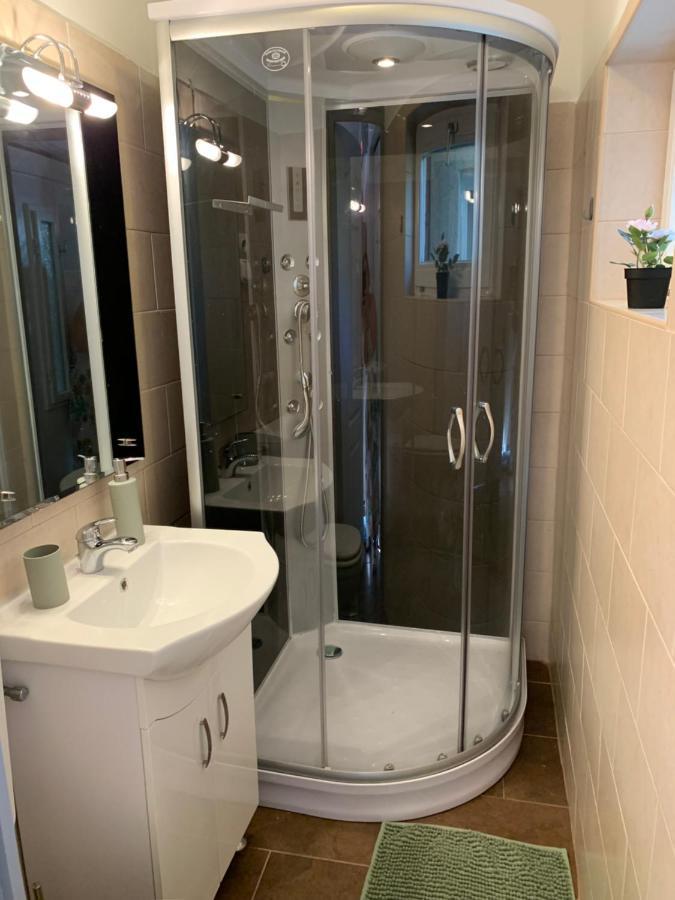 Balatonic Apartman Zamardi Ngoại thất bức ảnh